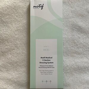 Motif Medical C-Section Dressing System Bandeau - Mint Green